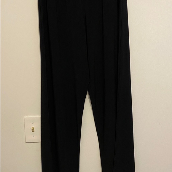 Perceptions Black 2 piece outfit with Animal Print Accent, lightweight - Picture 8 of 12